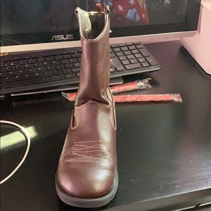 Girls boots